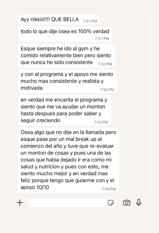 Captura de mensaje de una integrante de 6×6: se siente más consistente, realista y motivada; le encanta el programa y el apoyo, 10/10.